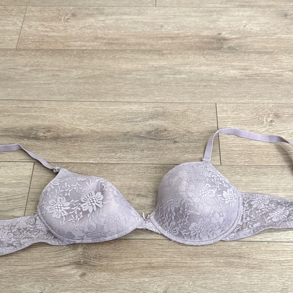 Elegant Lace Underwire nursing Bra in Lavender